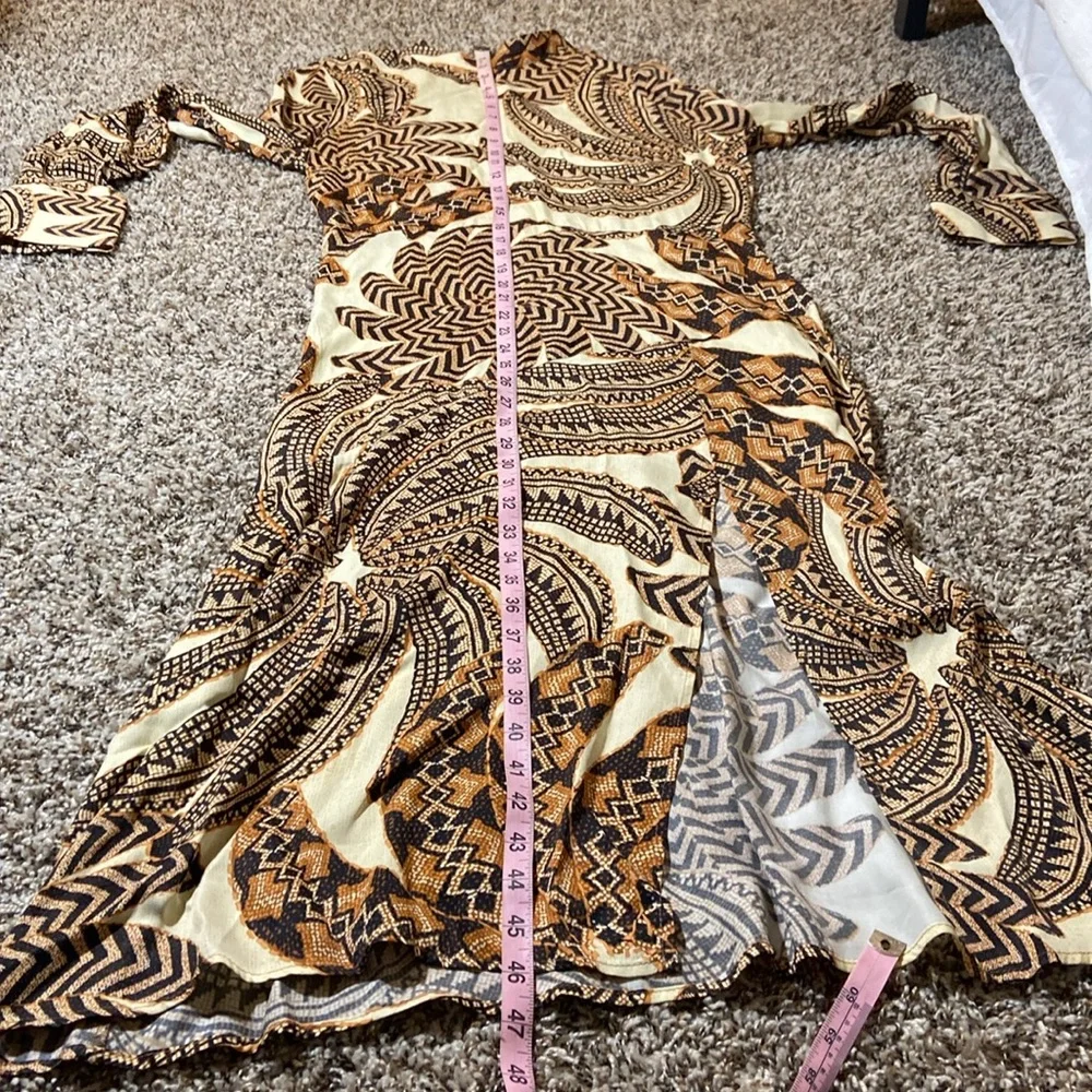 Farm Rio Midi Dress M Bodycon Long Sleeve Tropical Sand Yawanawa Vanahu Size M - Picture 13 of 16